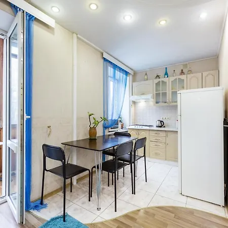На Палаце Спорта Apartment Kyiv Exterior photo